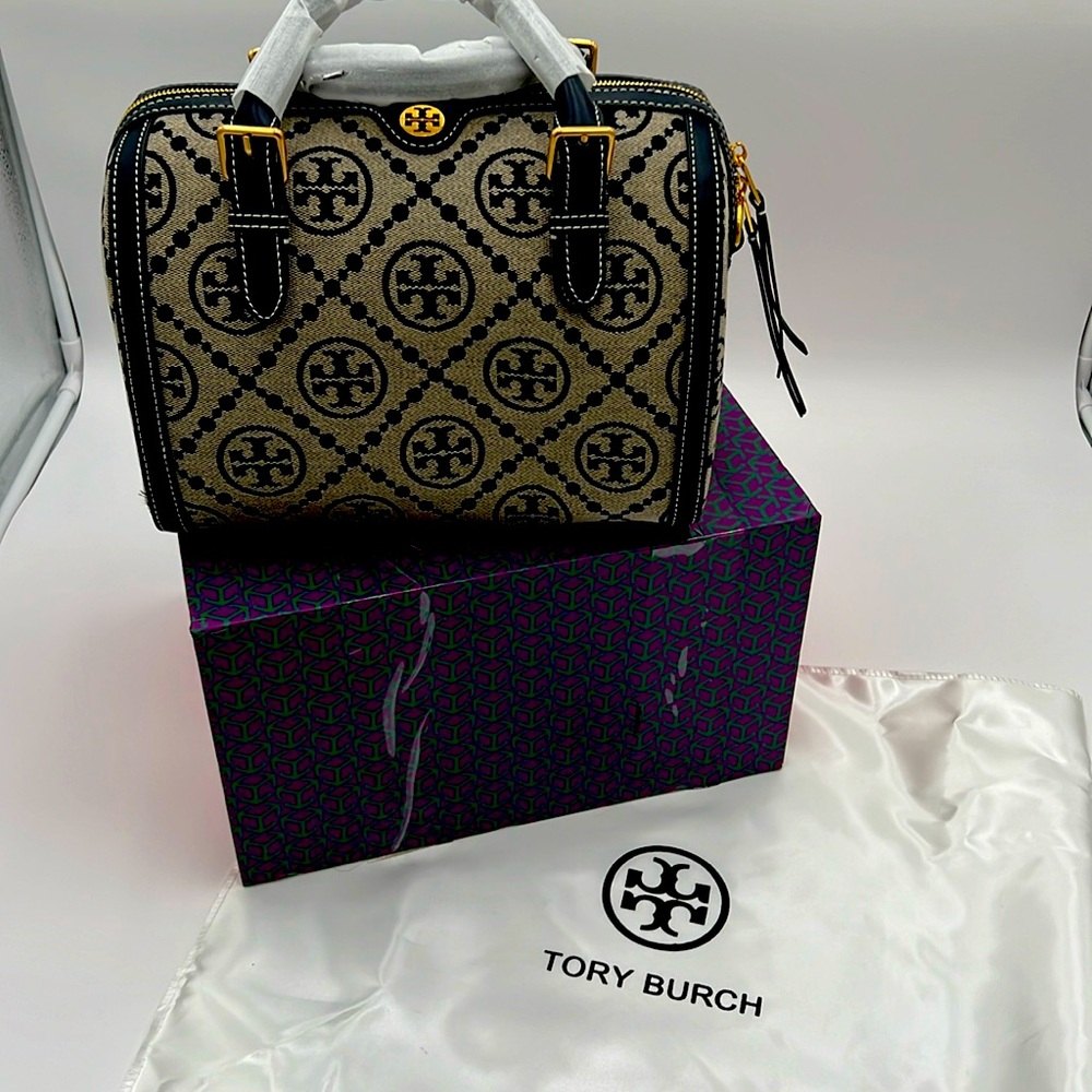 *NEW* Tory Burch mini logo printed jacquard barrel bag